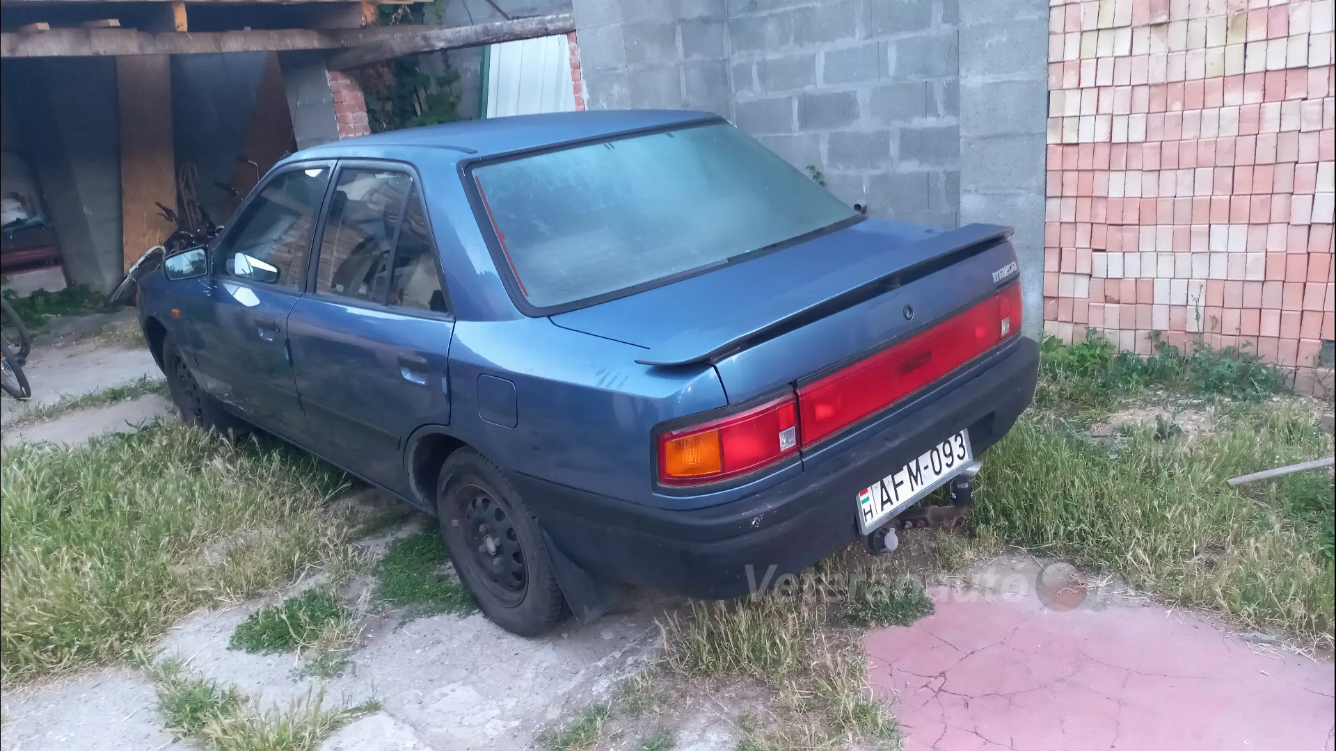 Mazda 323 eladó