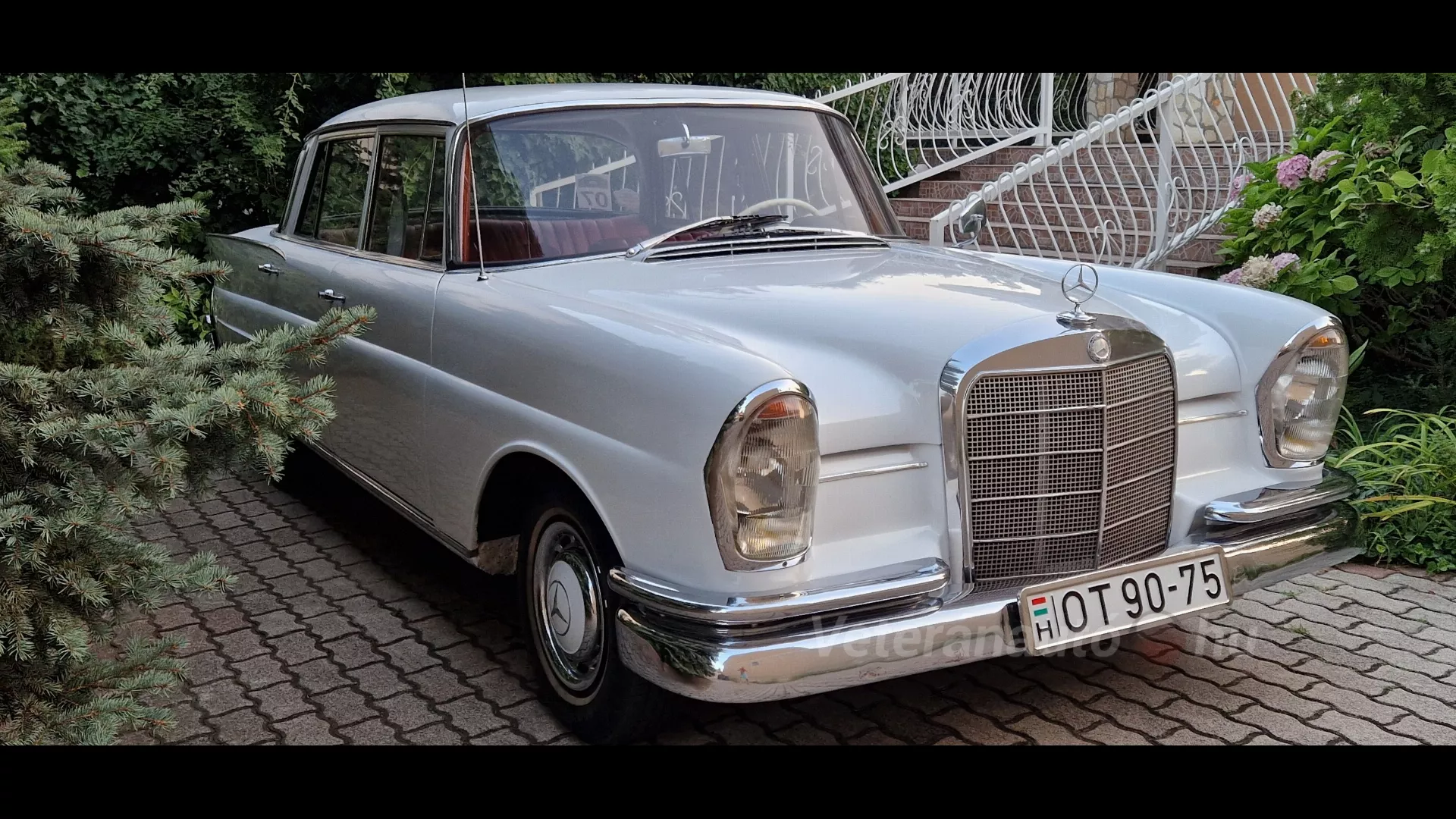 MERCEDES EGY IKONIKUS ZÁSZLÓSHAJÓJA