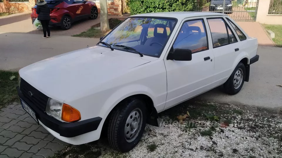 Első szériás Ford Escort Mk3 1.3 Popular