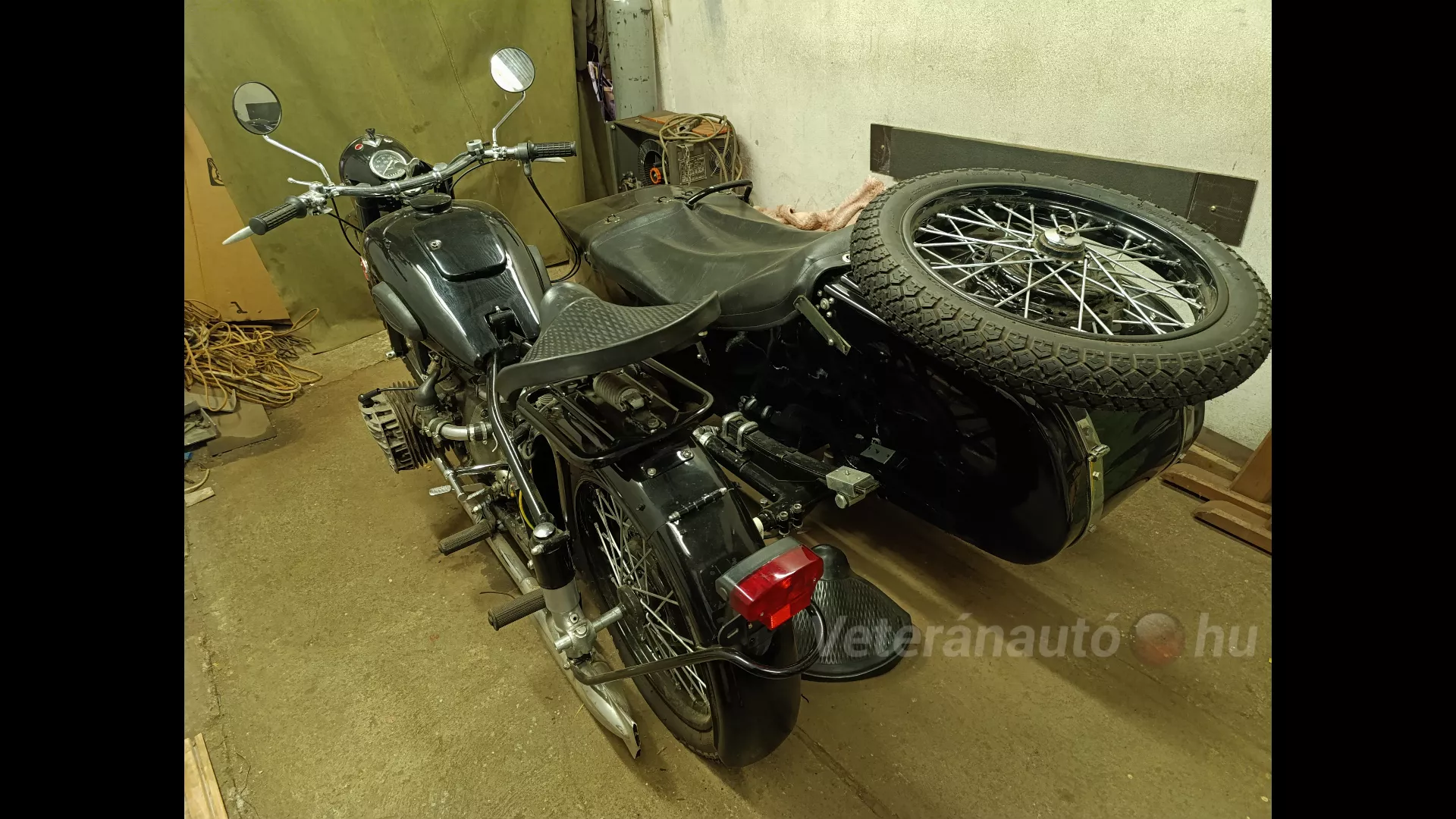 URAL M-72-SZOVJET oldalkocsis motorkerékpár