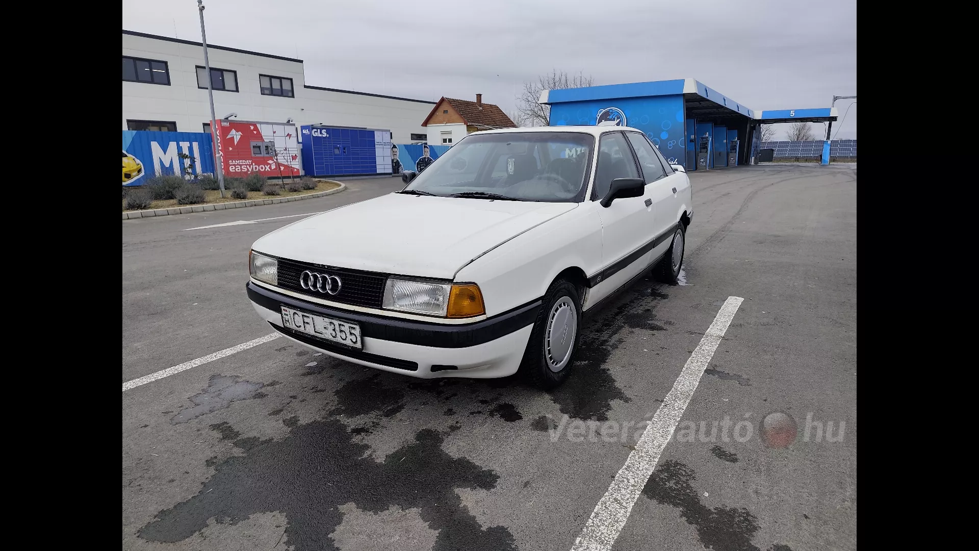 Audi 80 1.8 (1988) kézi szivatós 