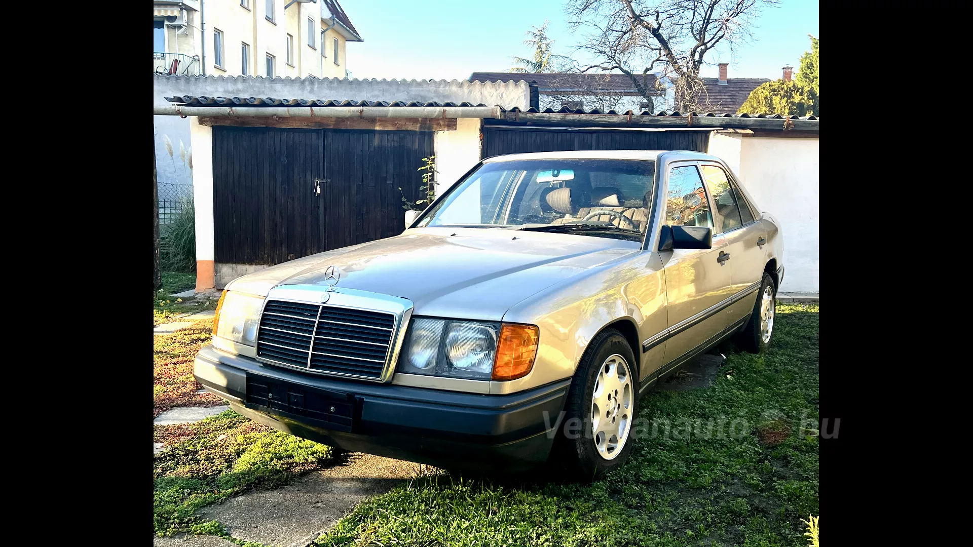 Mercedes-Benz W124 230E