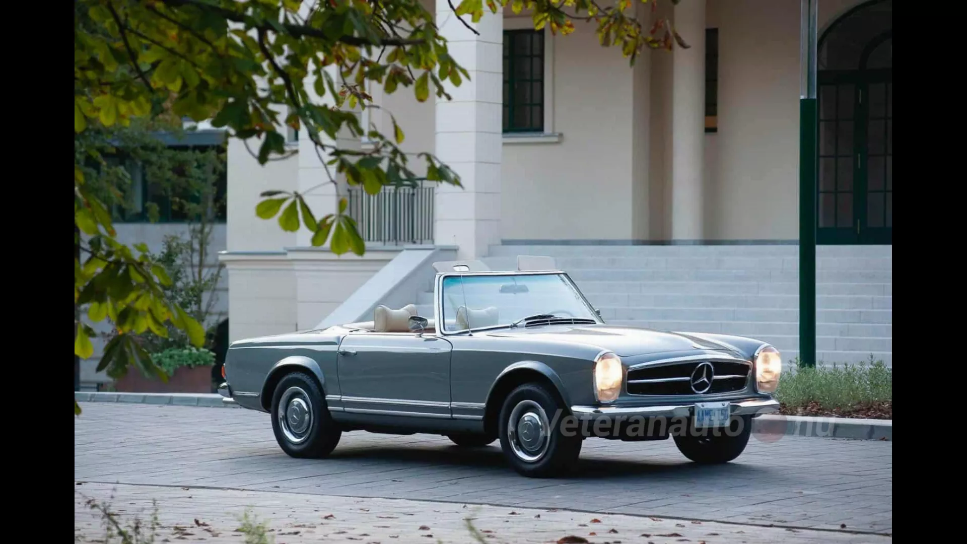 Mercedes Benz 230Sl Pagoda
