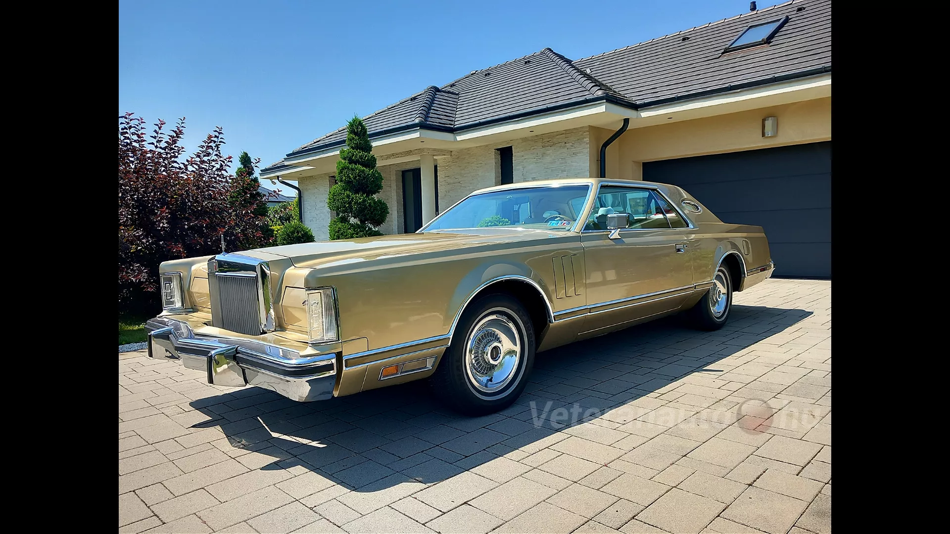 Lincoln Continental Mark V 