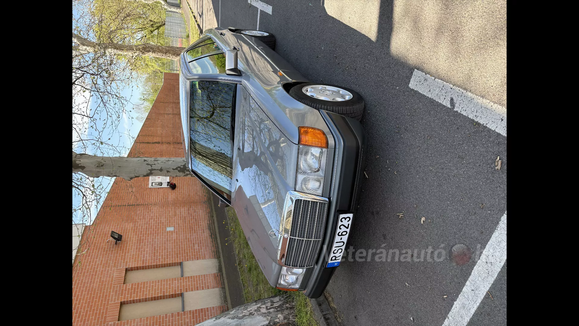 Mercedes W124 200E